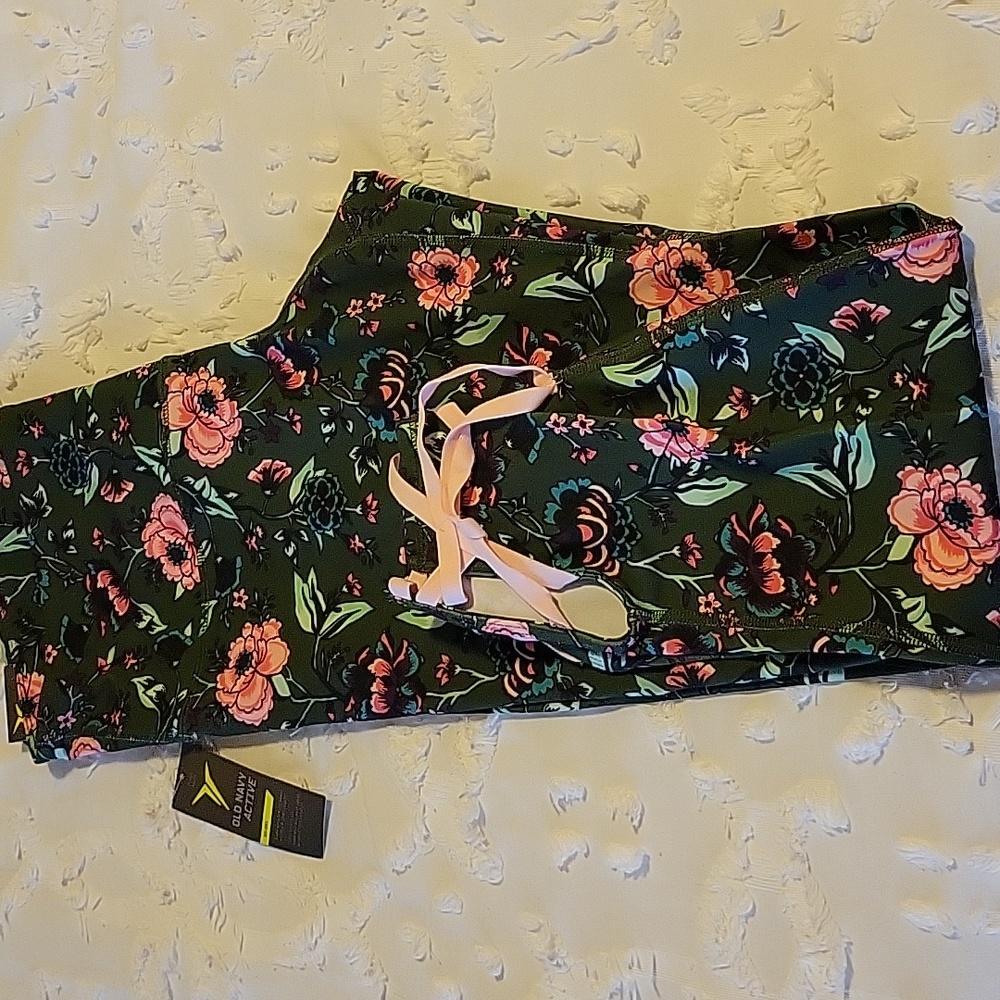 Floral & green go-dry leggings